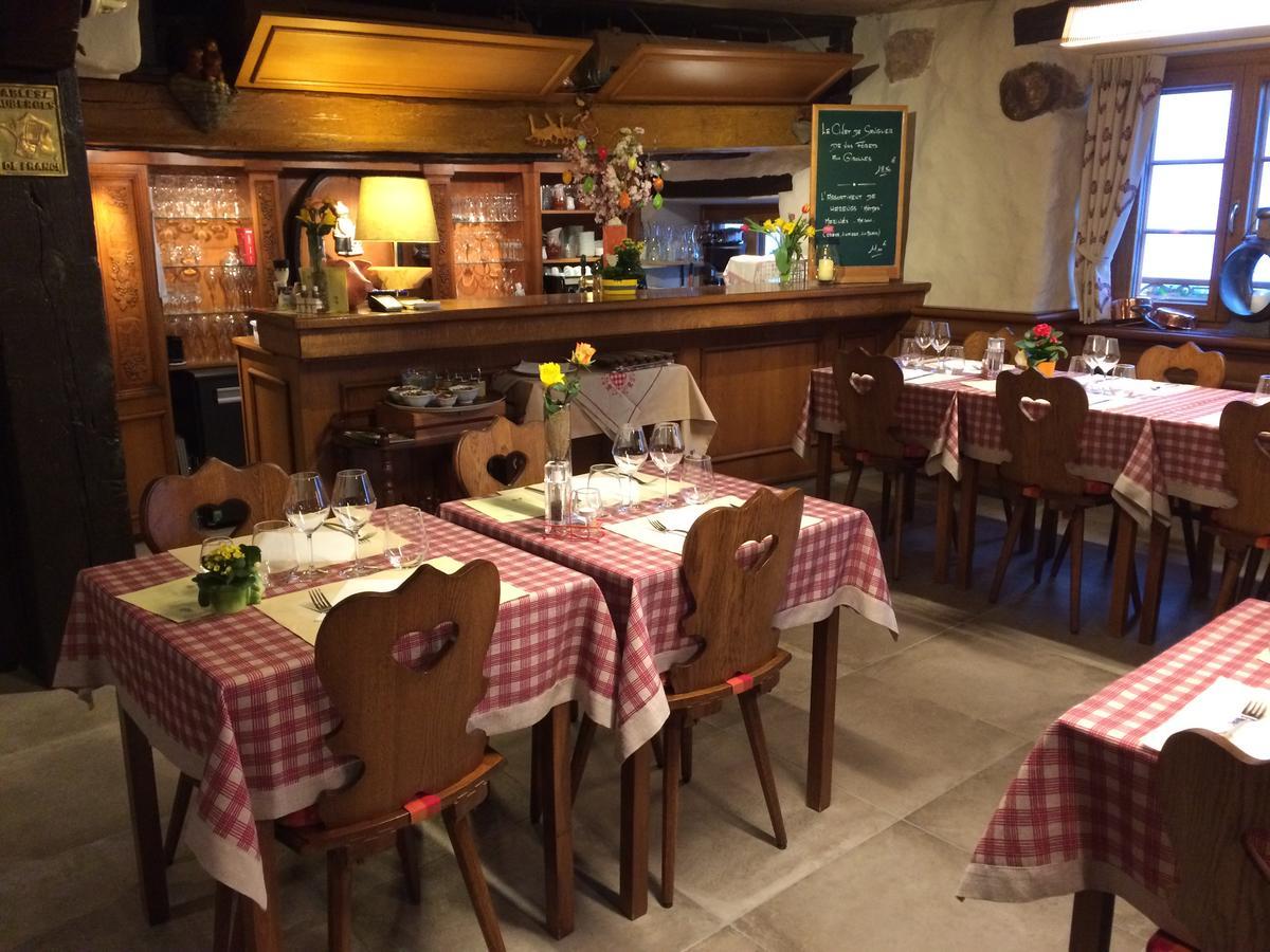 Auberge Des Trois Chateaux Eguisheim Εξωτερικό φωτογραφία