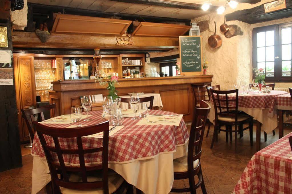 Auberge Des Trois Chateaux Eguisheim Εξωτερικό φωτογραφία